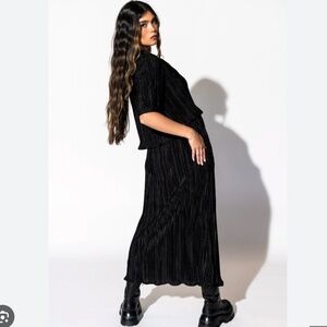 Dressed in LALA Ćest la Vie Plissé Skirt Set in Black